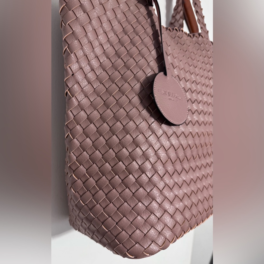 Ilse Jacobsen Reversible Vegan Leather Tote Bag in Metallic Rose/Crystal - Picture 6 of 13